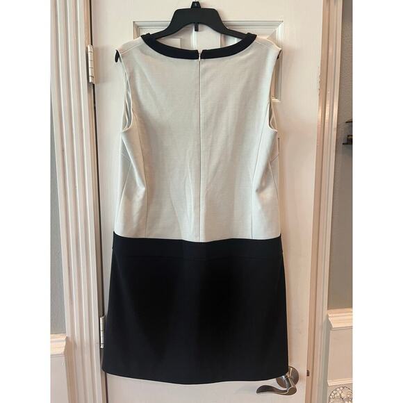 Tahari Arthur S Levine Black White Dress A-Line Women 14 Wedding Event Career - Picture 3 of 7